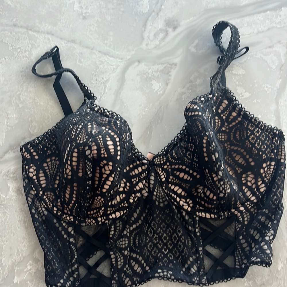 brand new Victorias secret 34DD